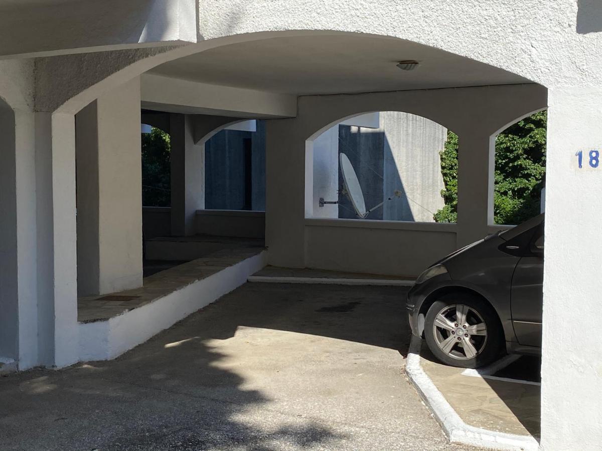 Irini Seaside Apartment PalaiónTsiflíkion Eksteriør bilde